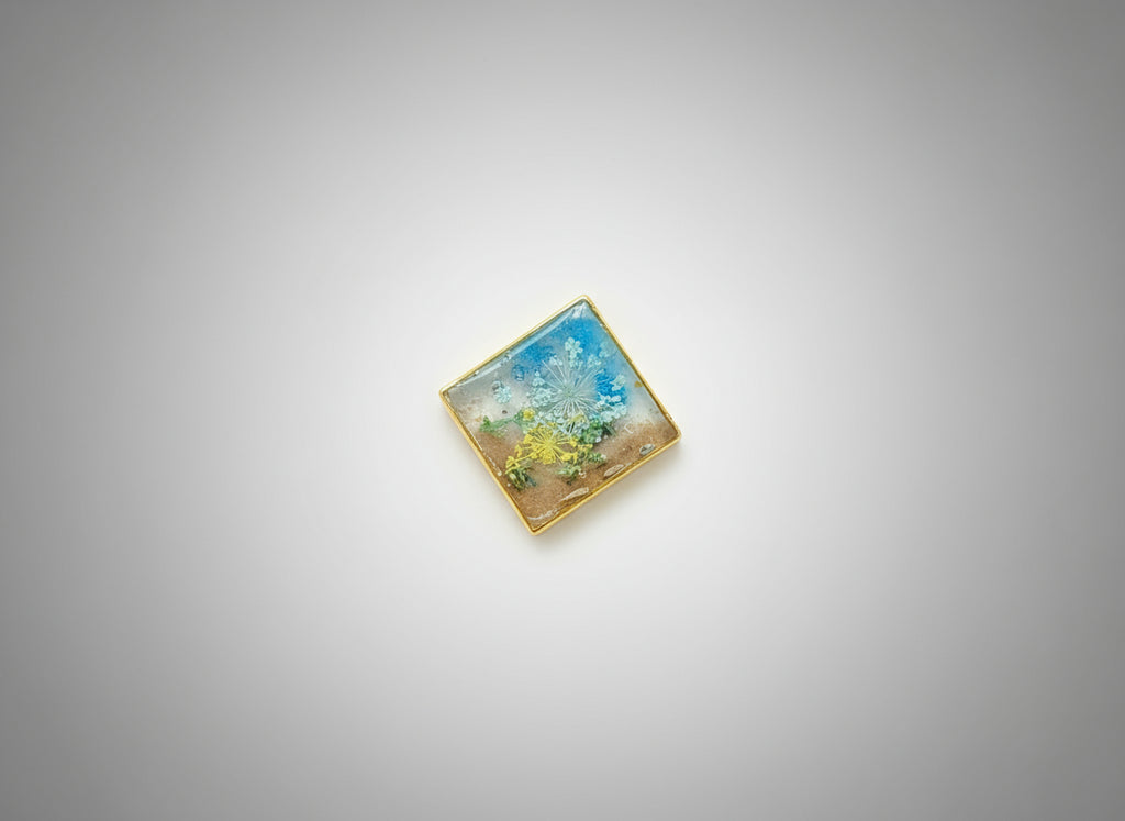 Blue Flower Diamond Resin Pendant Necklace