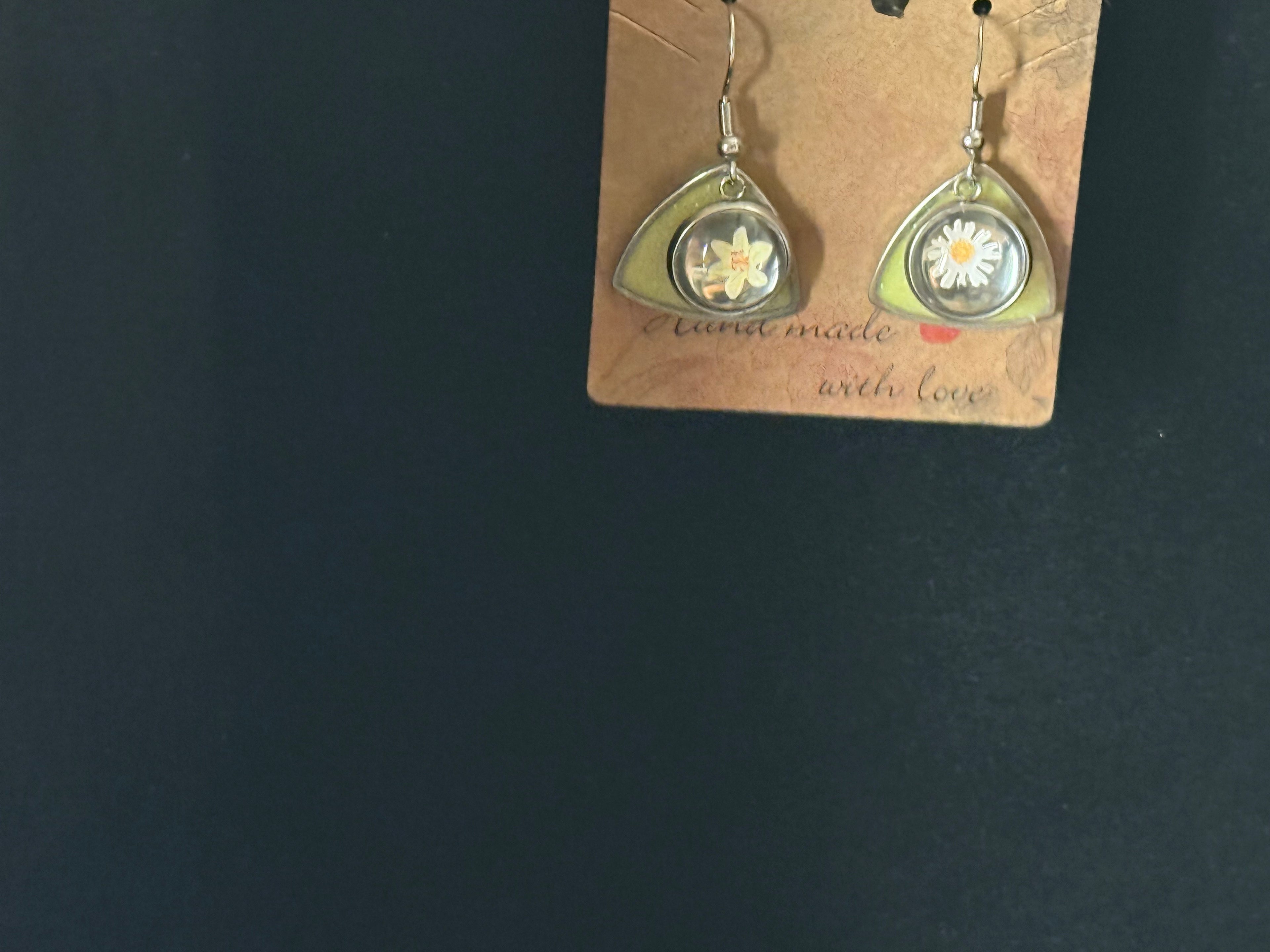 Yellow Green Triangle Flower Resin Earrings - Daisy