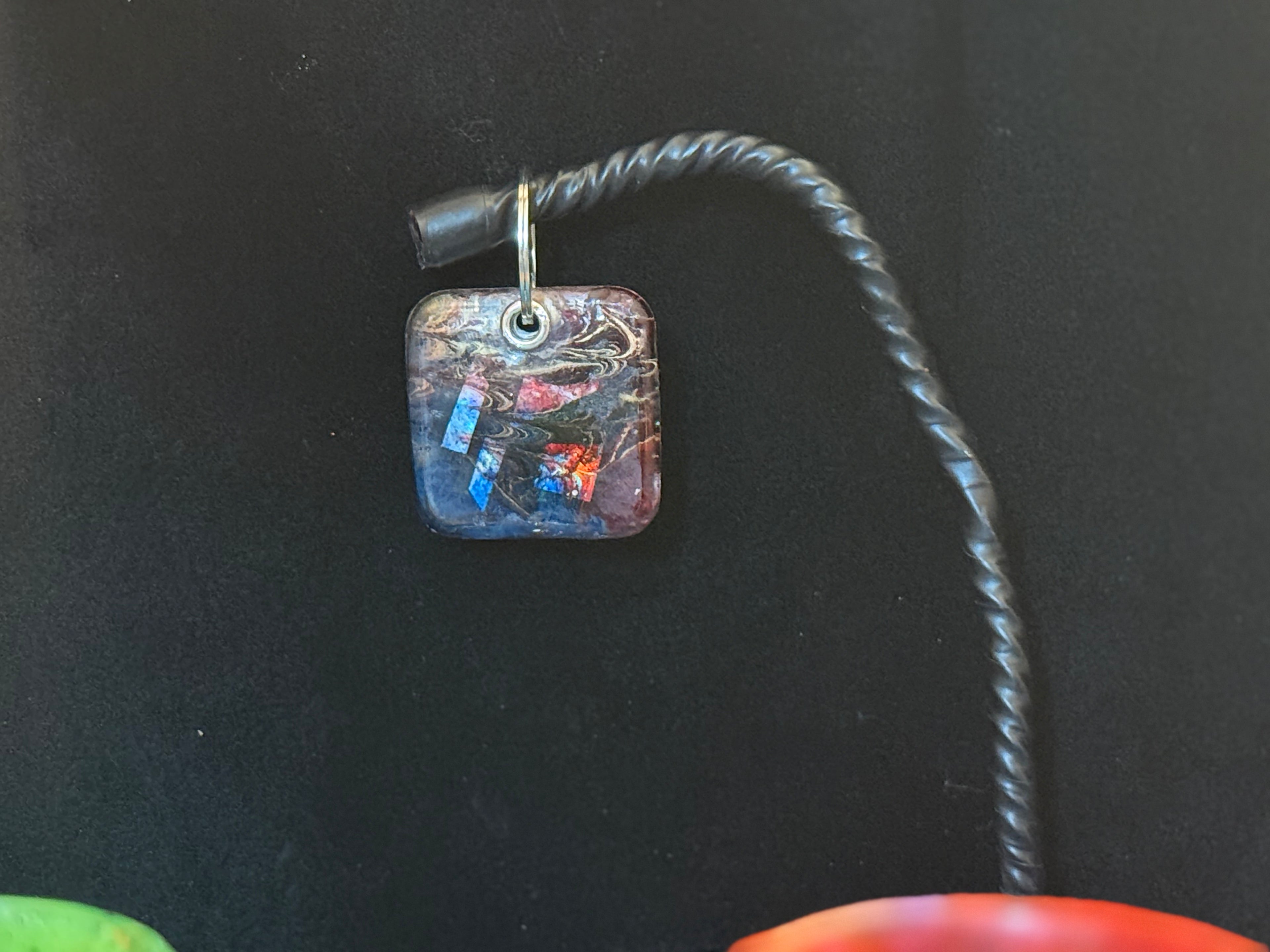 Abstract Art Square Resin Keychain - Multicolor